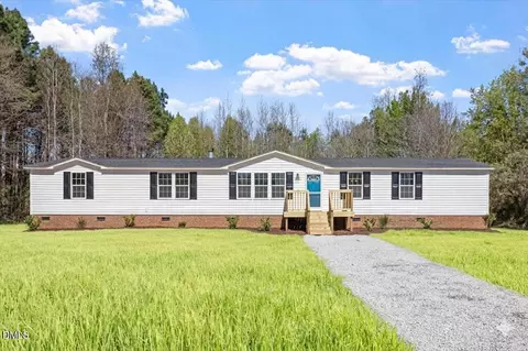 6631 Roundstone Ln, Oxford, NC 27565