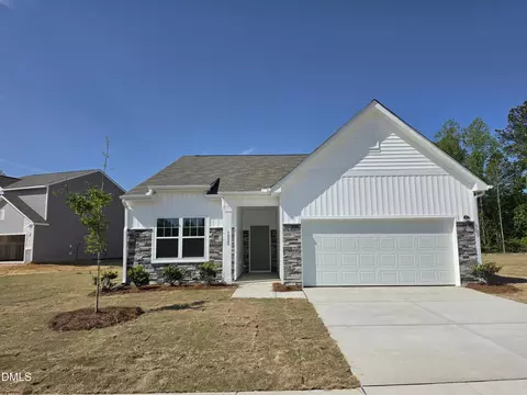 1520 Pond Overlook Dr, Nashville, NC 27856