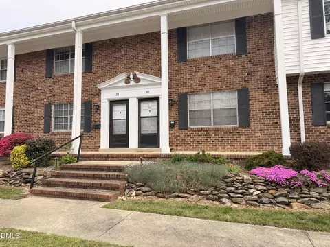 1002 Willow Dr #31, Chapel Hill, NC 27514