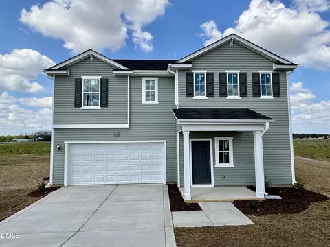 105 Hayes Dr, Pikeville, NC 27863