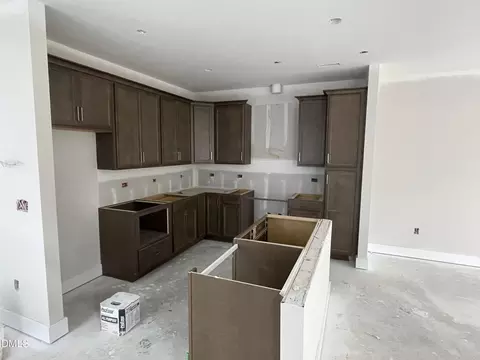 Kitchen - 620 Cable Ct, Apex, NC 27523 photo 3 of 3