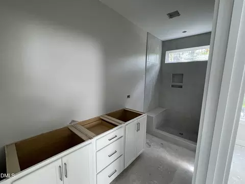Bath - 620 Cable Ct, Apex, NC 27523 photo 4 of 7