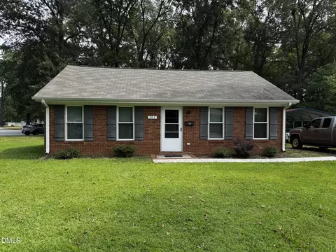 304 Field St, Graham, NC 27253