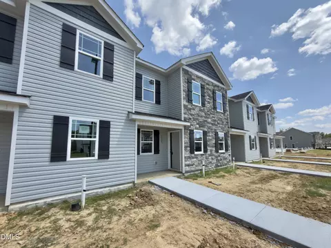 1204 Brookrun Dr, Oxford, NC 27565