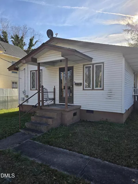 505 W Cypress St, Elizabeth City, NC 27909