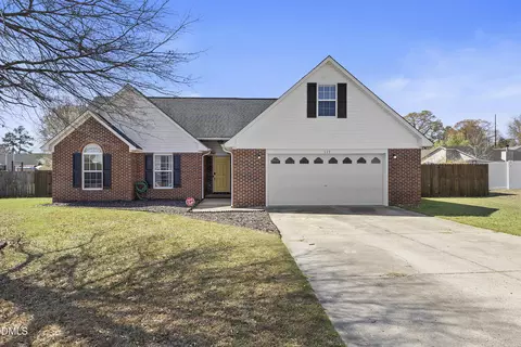 117 Robin Pl, Fayetteville, NC 28306