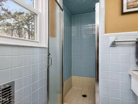 Bath - 5017 Pine Trail Dr, Durham, NC 27712 photo 2 of 6