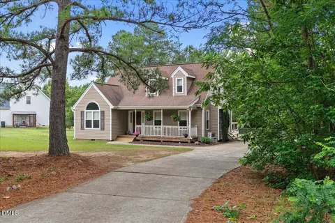 105 Whistlers Cv, Louisburg, NC 27549