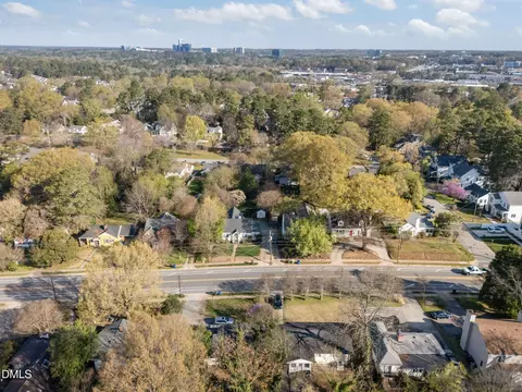 View/Area - 728 E Whitaker Mill Rd, Raleigh, NC 27608 photo 1 of 5