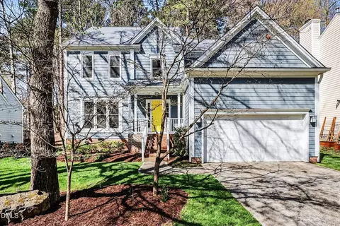 102 Woodshire Ln, Chapel Hill, NC 27514
