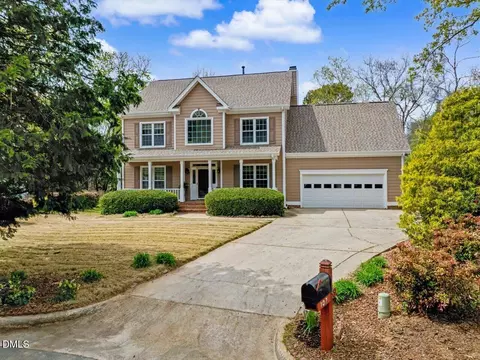107 Glenrose Ln, Cary, NC 27518