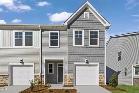 2921 Hickory Field Dr, Raleigh, NC 27616