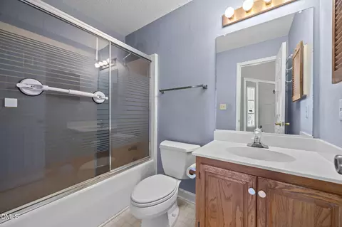 Bath - 3519 Rawdon Dr, Durham, NC 27713 photo 3 of 3