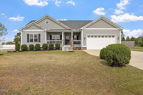 35 Fox Run Ct, Benson, NC 27504