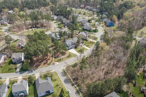 View/Area - 701 Harkness Cir, Durham, NC 27705 photo 5 of 8