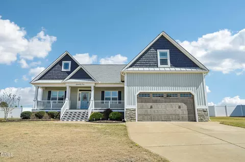 71 Lassiter Hills Dr, Four Oaks, NC 27524