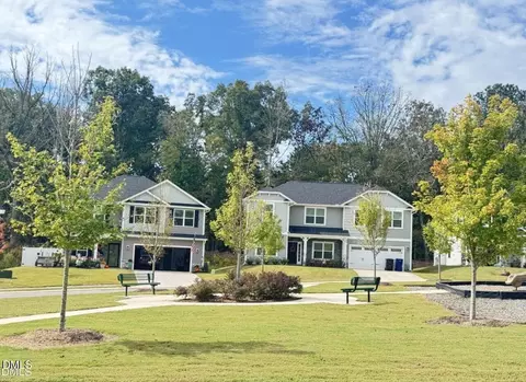 Exterior - 618 Melrose Ct, Sanford, NC 27330 photo 3 of 5
