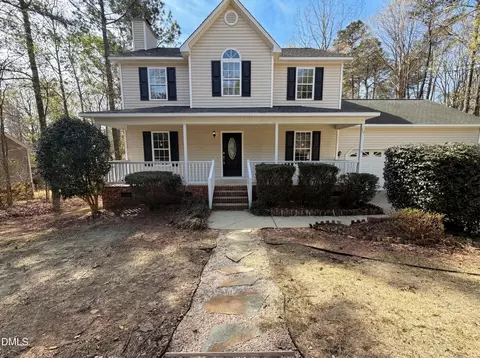 412 Black Forest Dr, Clayton, NC 27527