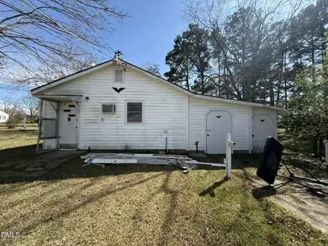 14 S Mason St, Coats, NC 27521 photo 2