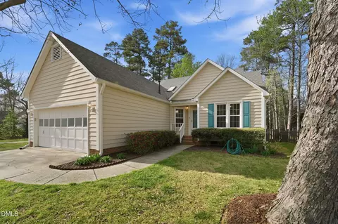 108 Kronos Ln, Cary, NC 27513