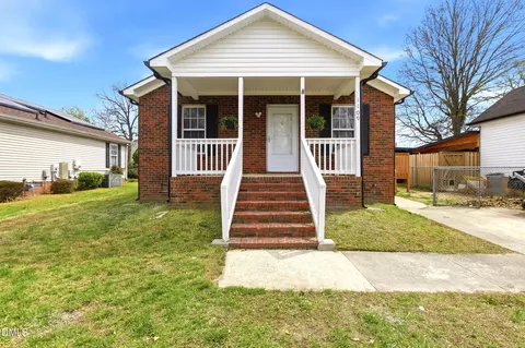 1109 Benjamin Benson St, Greensboro, NC 27406