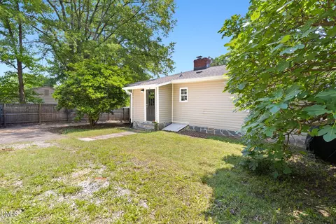 Exterior - 407 Edward St # A, Durham, NC 27701 photo 3 of 4