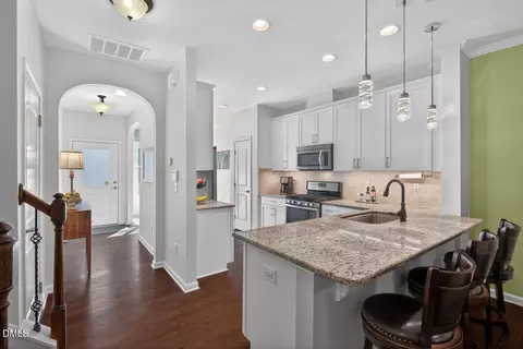 Entry Way - 106 Constitution Dr, Durham, NC 27705 photo 2 of 3