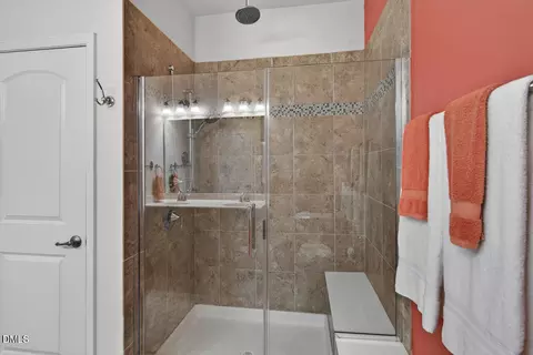 Bath - 106 Constitution Dr, Durham, NC 27705 photo 2 of 5