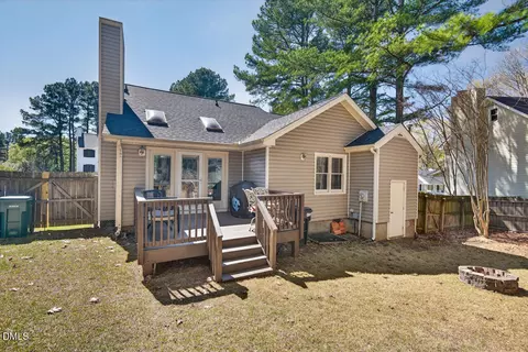 Exterior - 2 Mattie Ct, Durham, NC 27704 photo 6 of 7