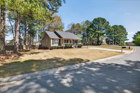 Exterior - 2 Mattie Ct, Durham, NC 27704 photo 5 of 7