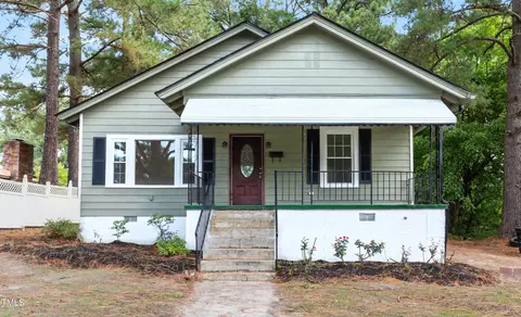 726 W M St, Erwin, NC 28339 photo 2