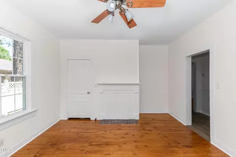 726 W M St, Erwin, NC 28339 photo 9