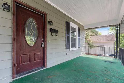 726 W M St, Erwin, NC 28339 photo 4