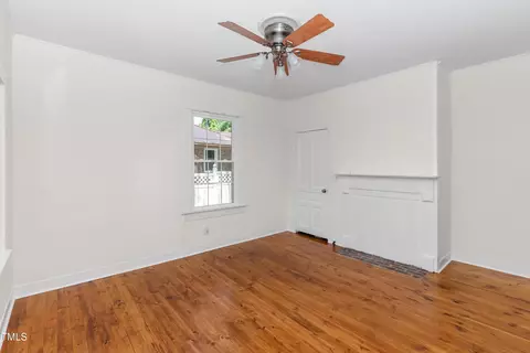 726 W M St, Erwin, NC 28339 photo 8