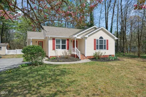 121 Fox Run Rd, Youngsville, NC 27596