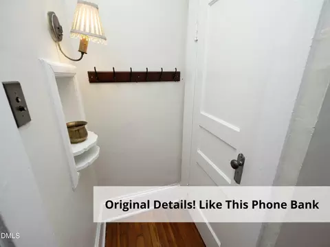 Entry Way - 825 Onslow St, Durham, NC 27705 photo 3 of 8