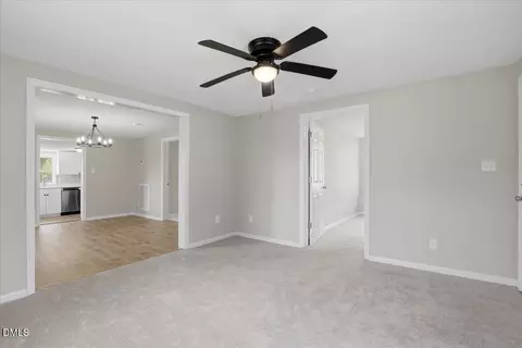 612 N 4th St, Smithfield, NC 27577 photo 7