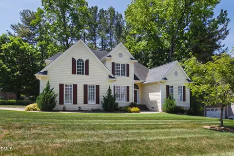 913 Tanworth Dr, Raleigh, NC 27615