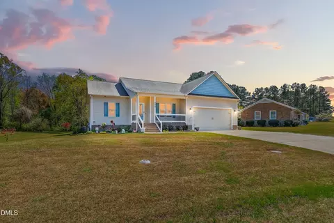 205 S Eastwood Dr, Benson, NC 27504