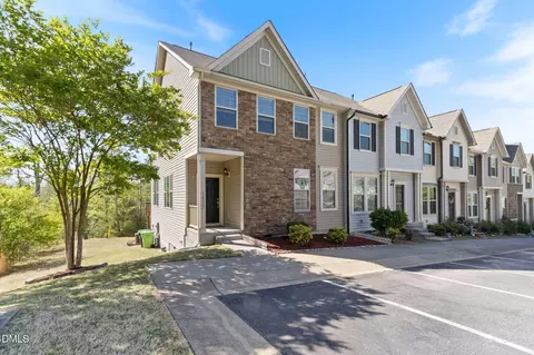 14303 Foxcroft Rd, Raleigh, NC 27614