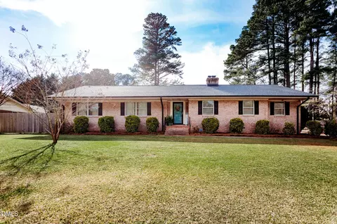 1105 Robin Hill Rd NW, Wilson, NC 27896