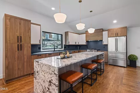 407 Granville Rd, Chapel Hill, NC 27514
