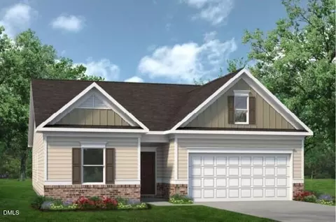 1672 Elk Run Dr, Fayetteville, NC 28312
