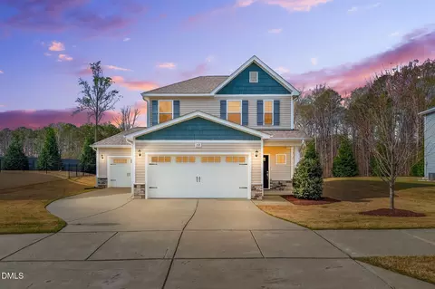 152 E Ravano Dr, Clayton, NC 27527
