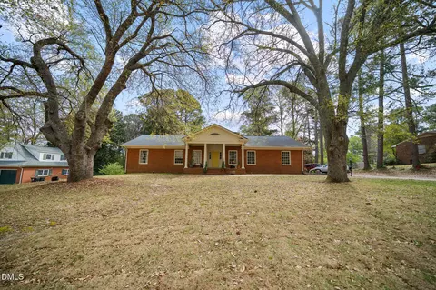 79 S Pleasant St, Angier, NC 27501