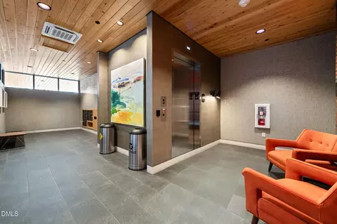 Entry Way - 1105 W Main St #704 PENT HOUSE, Durham, NC 27701 photo 5 of 6