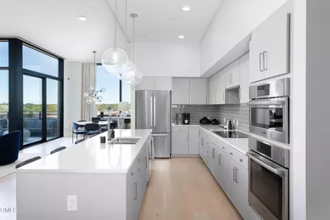 Kitchen - 1105 W Main St #704 PENT HOUSE, Durham, NC 27701 photo 6 of 7