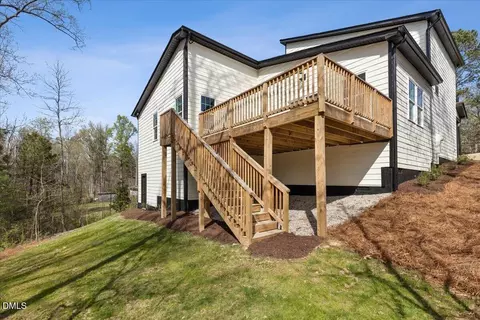 Exterior - 938 Mclamb Dr, Durham, NC 27703 photo 5 of 8
