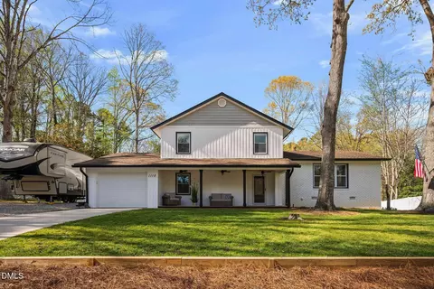 1110 Brookgreen Dr, Cary, NC 27511