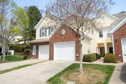 2641 Hamlet Green Dr, Raleigh, NC 27614